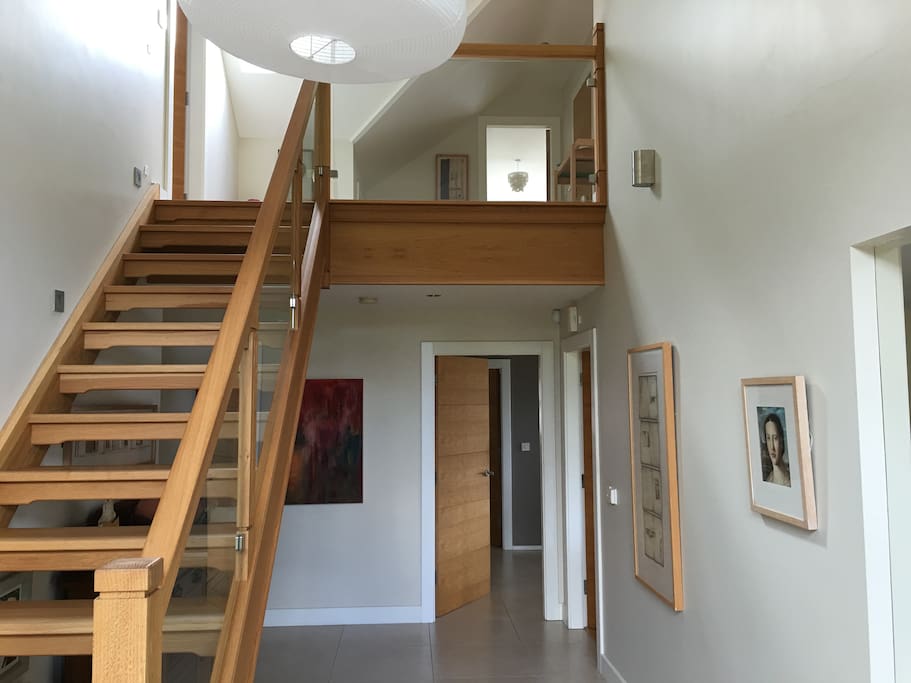 Mezzanine guest room