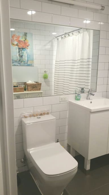 spacious bathroom