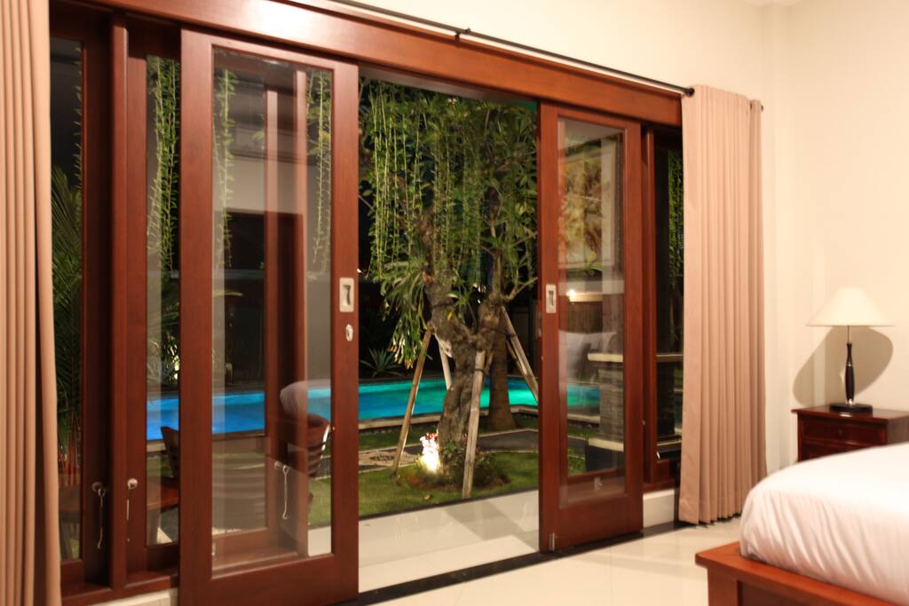 Sliding Door