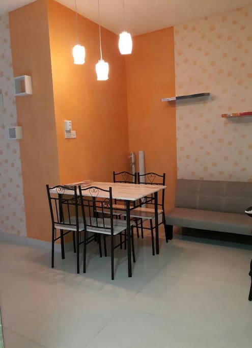 Common Area with Dining & Sofabed