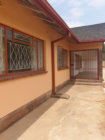 Airbnb Harare South Holiday Rentals Places To Stay Harare