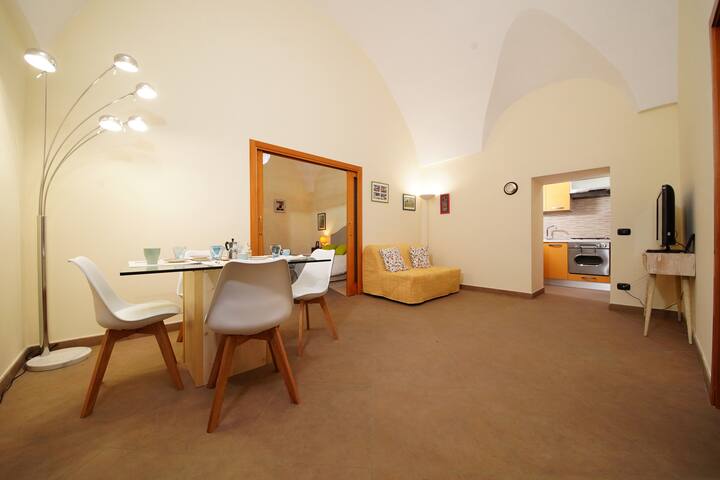 Mele @ SpaccaNapoli trilocale 75m²