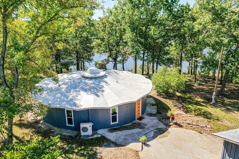 Amazing Lake Views and Star-Filled Night Skies