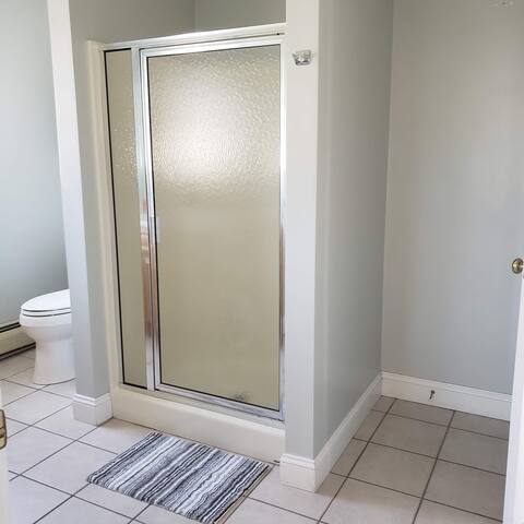 Narragansett Beach House Available Daily/Weekly gallery image 5