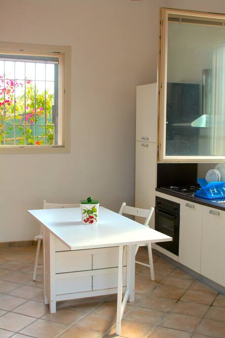 Kitchen-dining room/ Cucina-sala da pranzo
