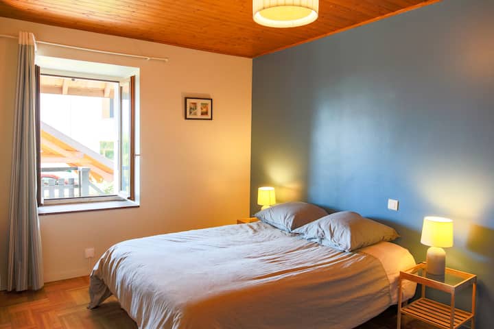 1 - ва двойна спалня - може да се добави допълнително легло