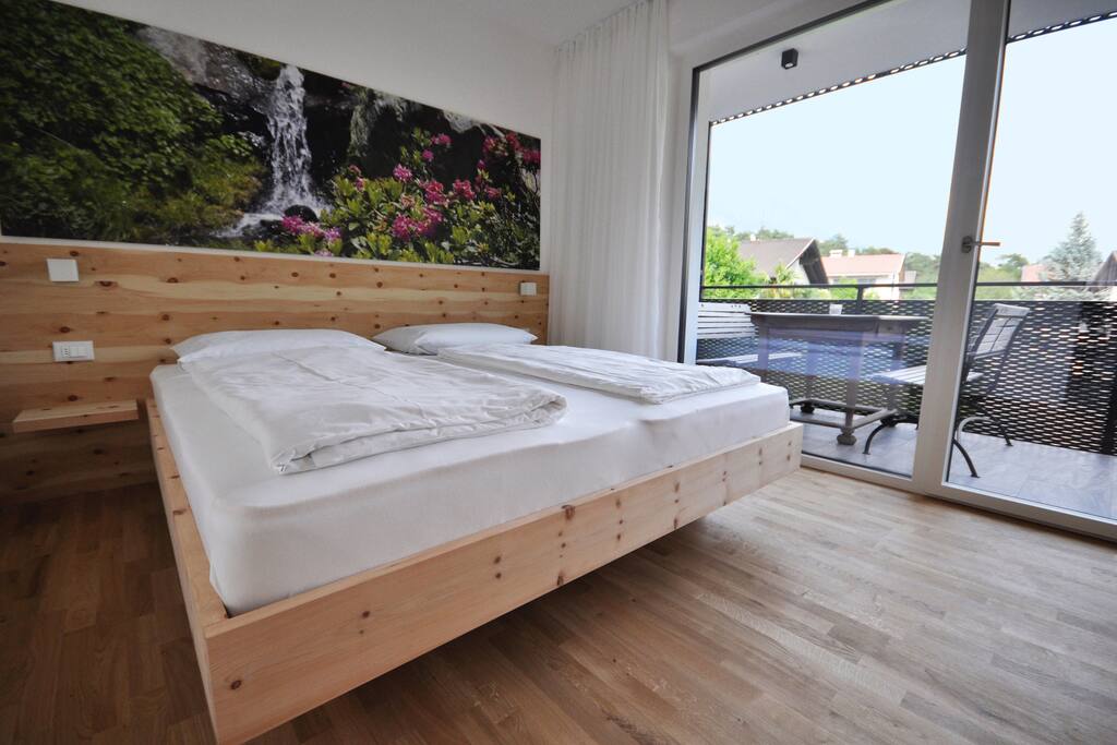 Schlafzimmer und Morgensonne ;-)
