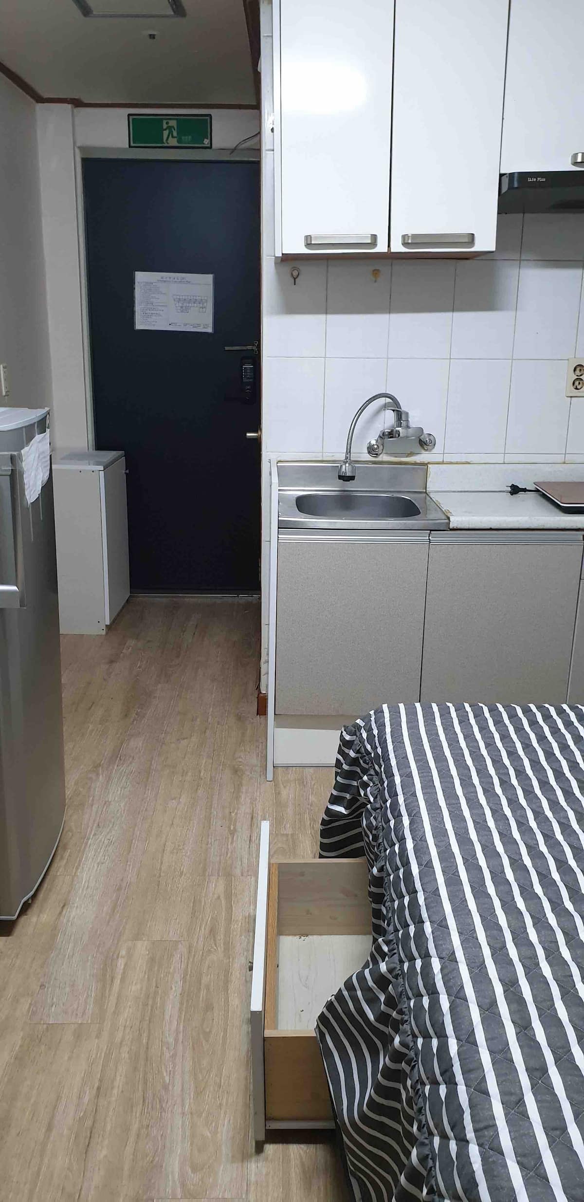 Korean 6 month stay Airbnb