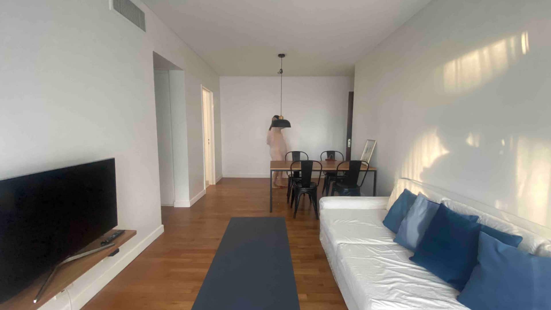 Beautiful apartment with pool, gym and courtyard