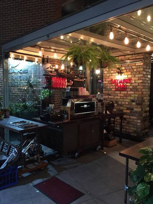 Great restaurant and café just below the apartment.