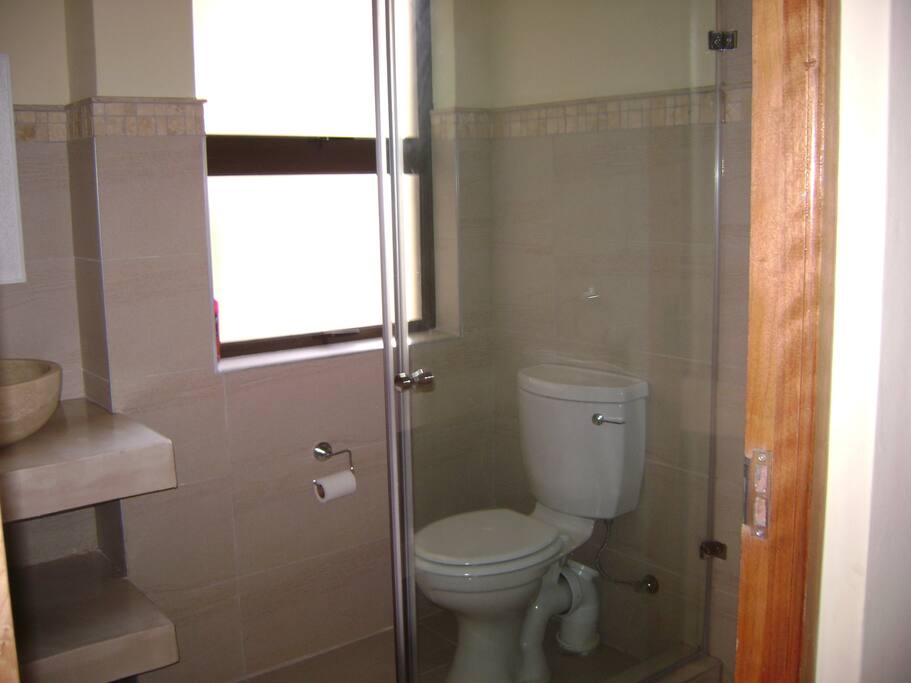 Ground Floor bathroom 2