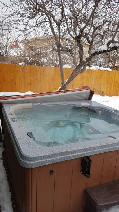 Apres ski in the hot tub.