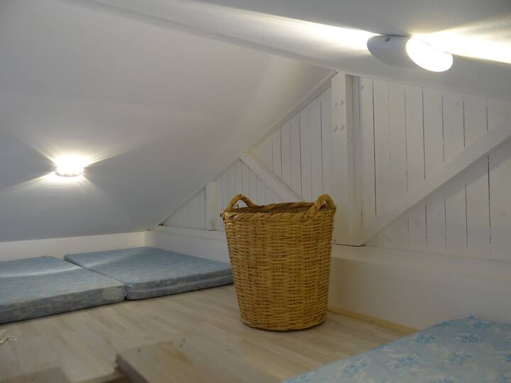 קומת ביניים