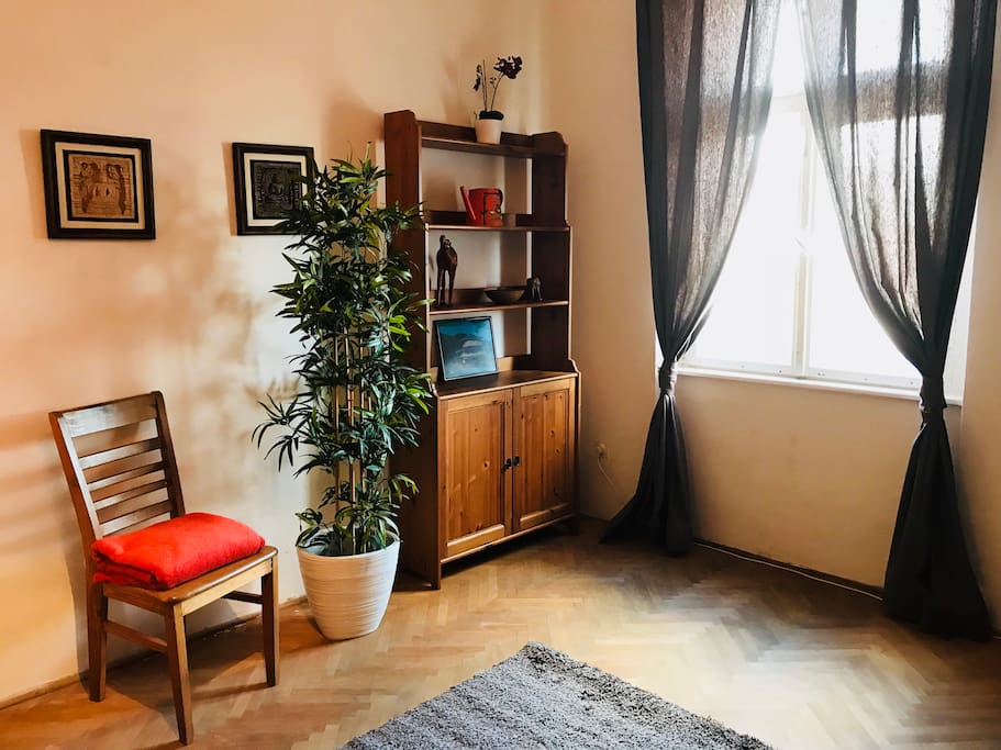 Quiet and relaxing living room