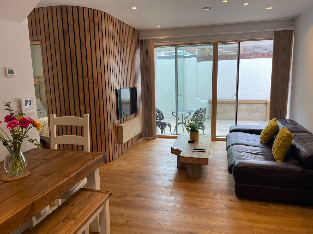 Propiedad de Airbnb exitosa: Lovely ground floor self contained apartment en Exminster