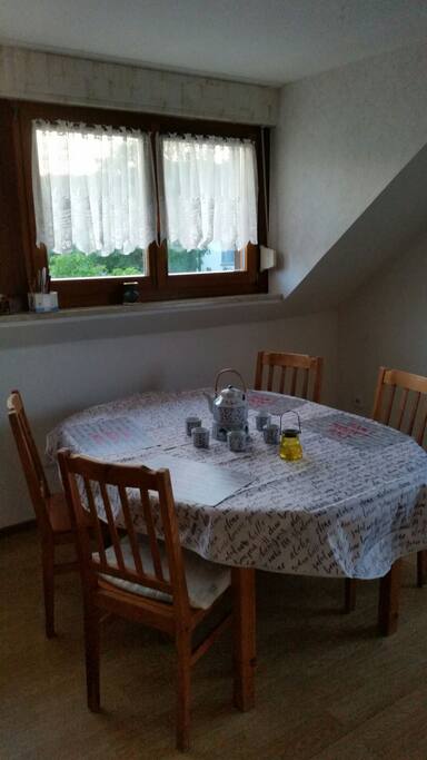 Treffpunkt Küche... oder auch gerne auf der grossen überdachten Veranda!