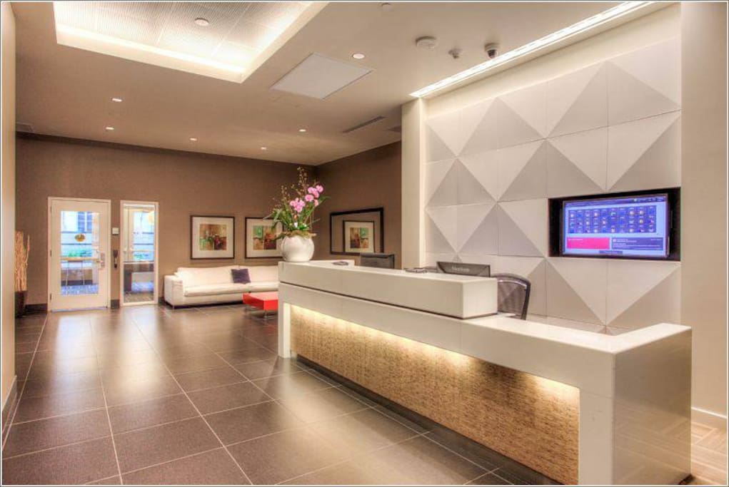 9th Floor Front Desk