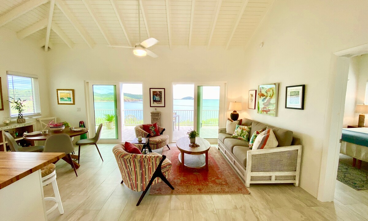 Top performing Airbnb: Waterfront Cottage with private beach! in Coral Bay