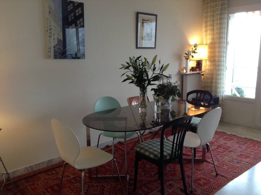 pièce à vivre
partie salle à manger