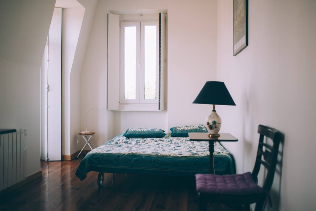 Room 2 - double bed