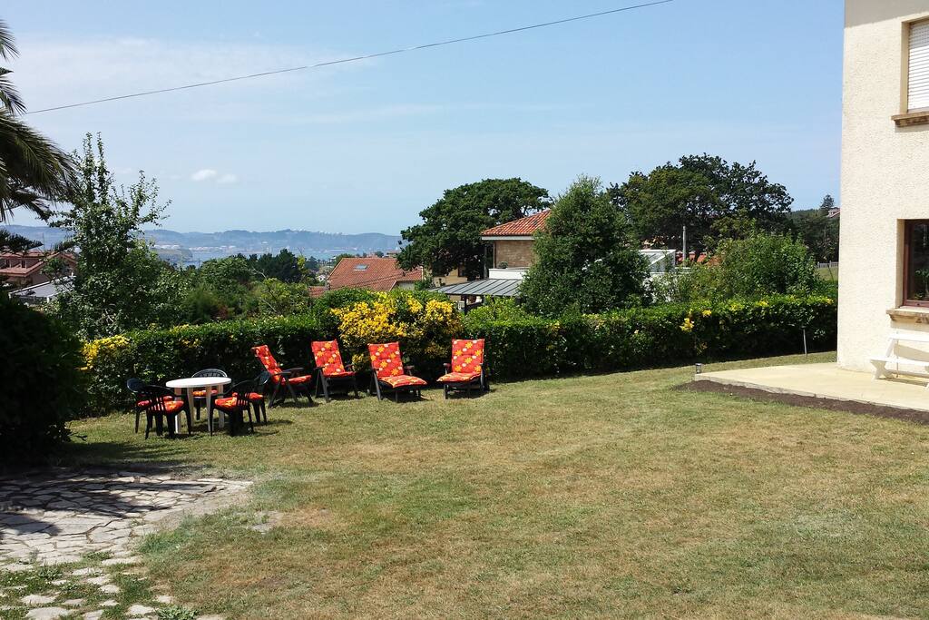 Jardin principal, vista lateral izqda