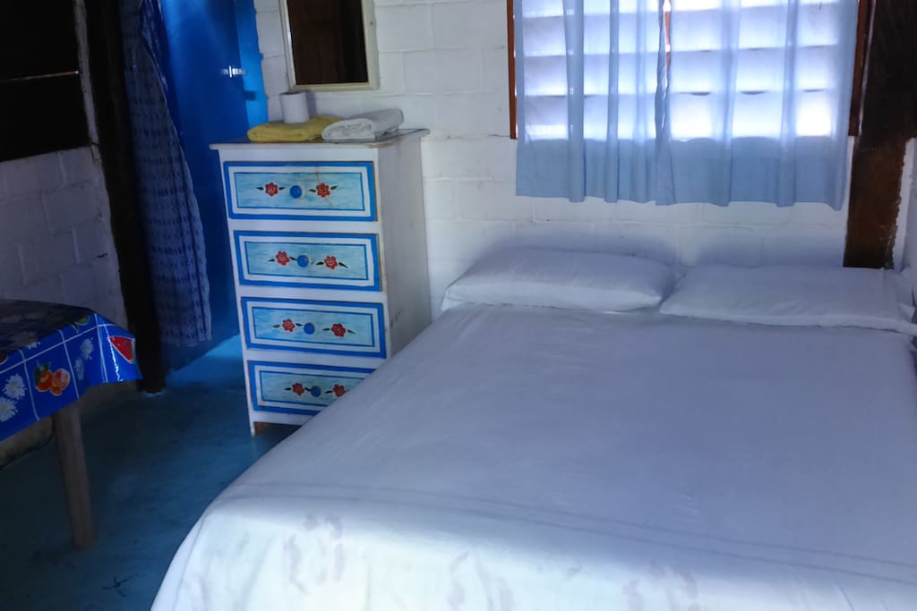 cabaña azul 2 personas