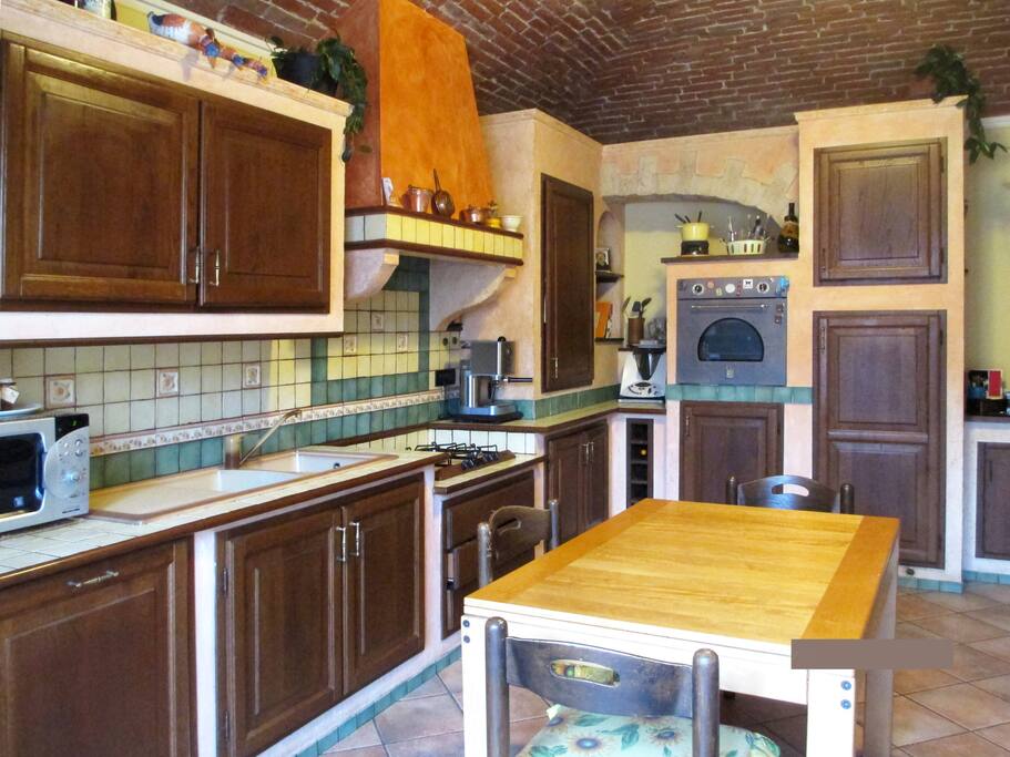 l' interno della cucina