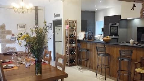 "La mere Pépin" Family room