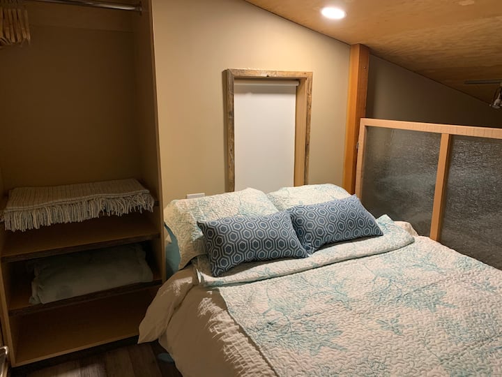 Cama tamaño queen 1