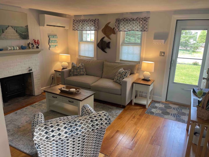 Cape Cod Cottage - Walk To The Beach - South Yarmouth, MA