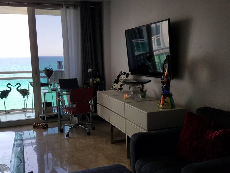 Living Area - Smart TV - office Desk