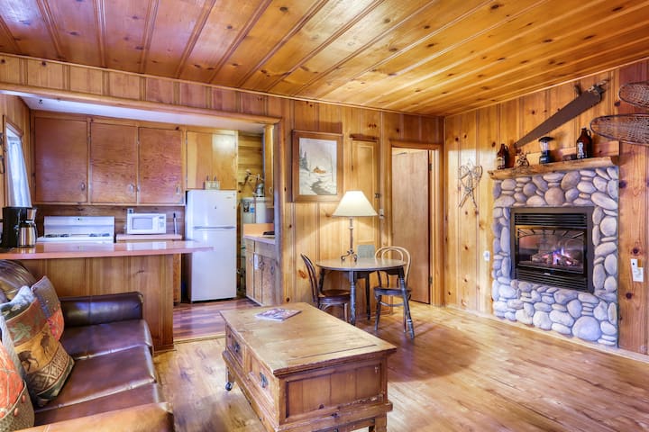 Dog-friendly rustic cabin w/ soothing shared hot tub; fenced grounds; trails