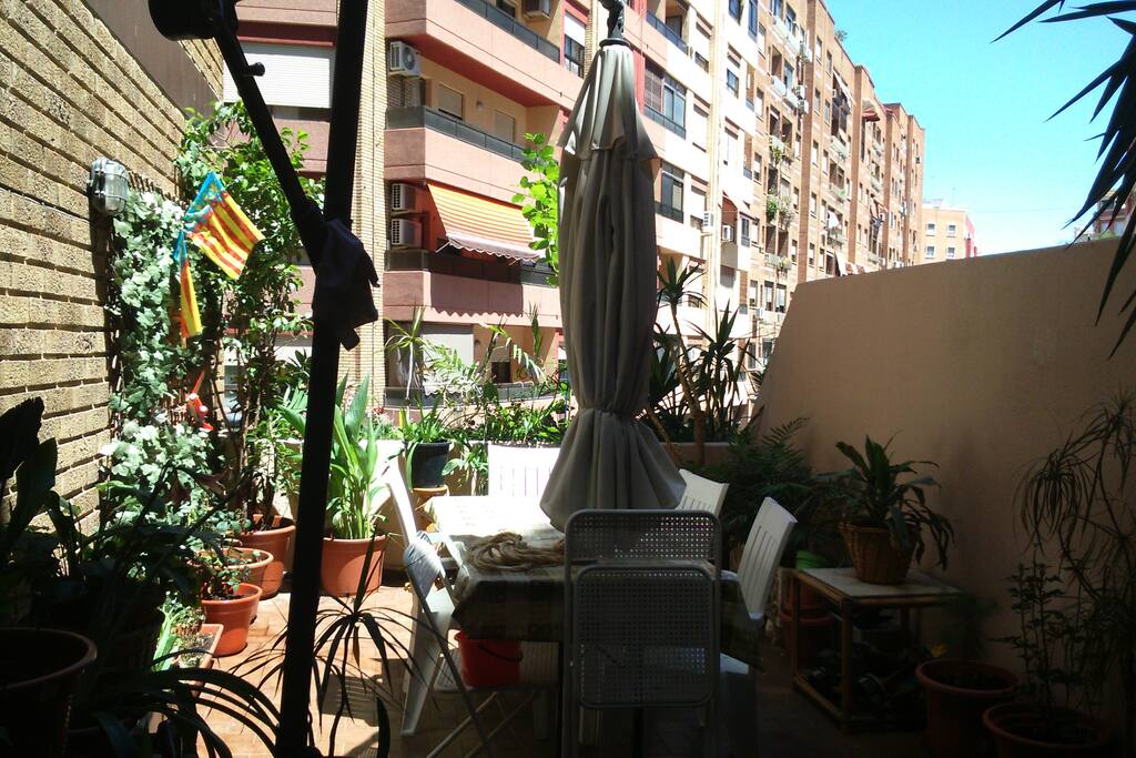 Esta es la terraza que tiene el piso.