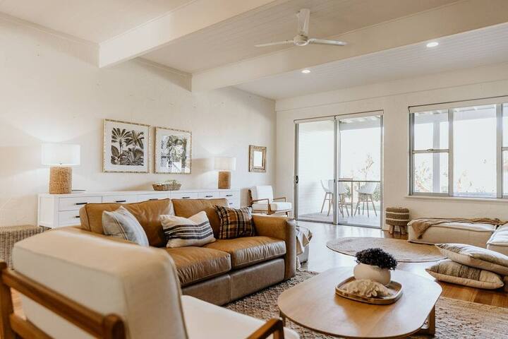 Waterfront Eagle Bay gallery image 4