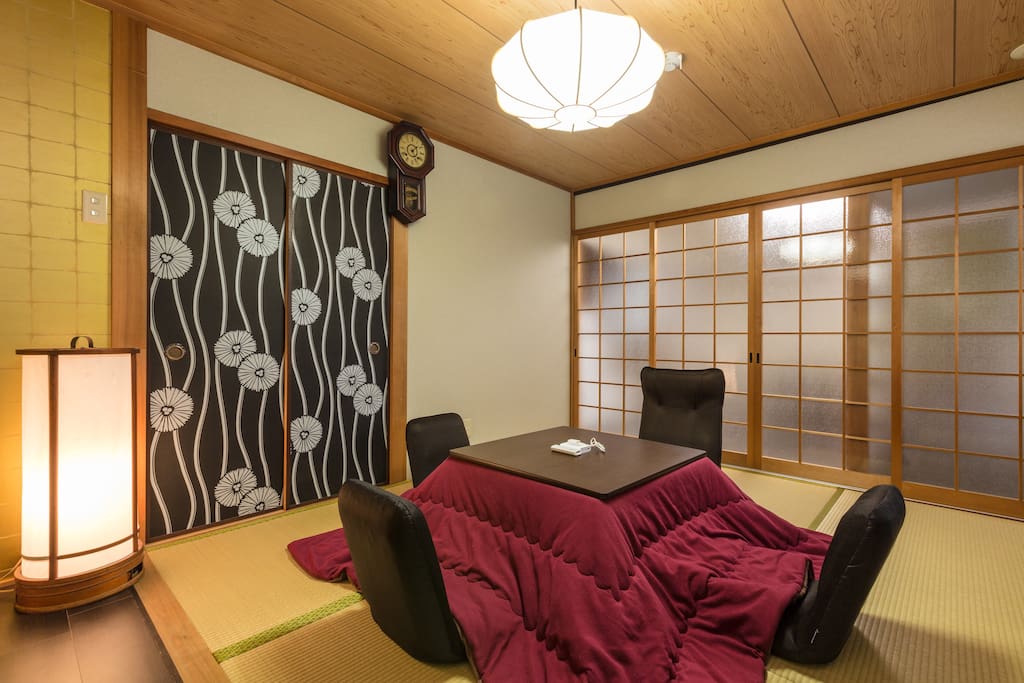 Typical Japanese style bedroom, enjoy Japanese culture here.
传统日式房间,让您充分体验日式文化。
