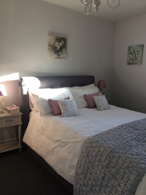 Cosy cottage in the heart of Wimborne Minster.