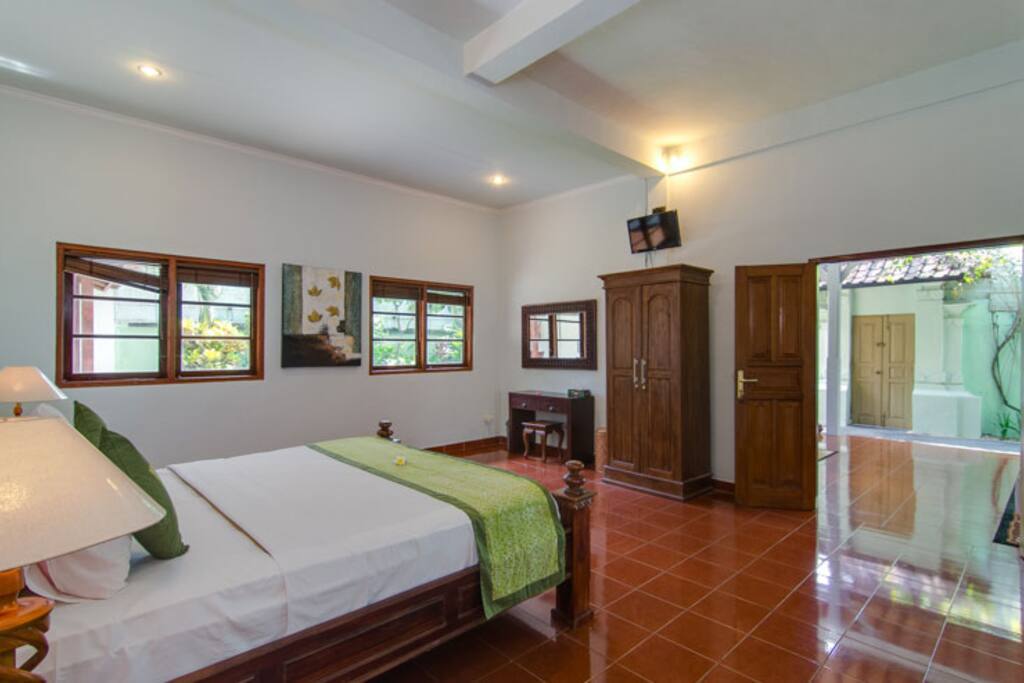 Villa III - Book 1 Bedroom Only, Sleeps 2 guests
