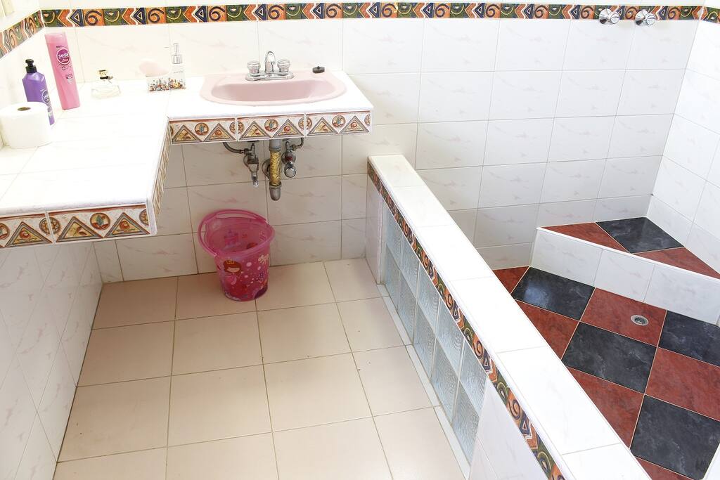 Baño Habitacion 1
