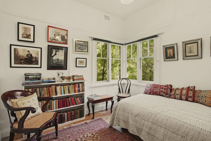 Bedroom 3 - King Single