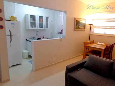 Pitangueiras Apartment - Guarujá 100 m from the beach.