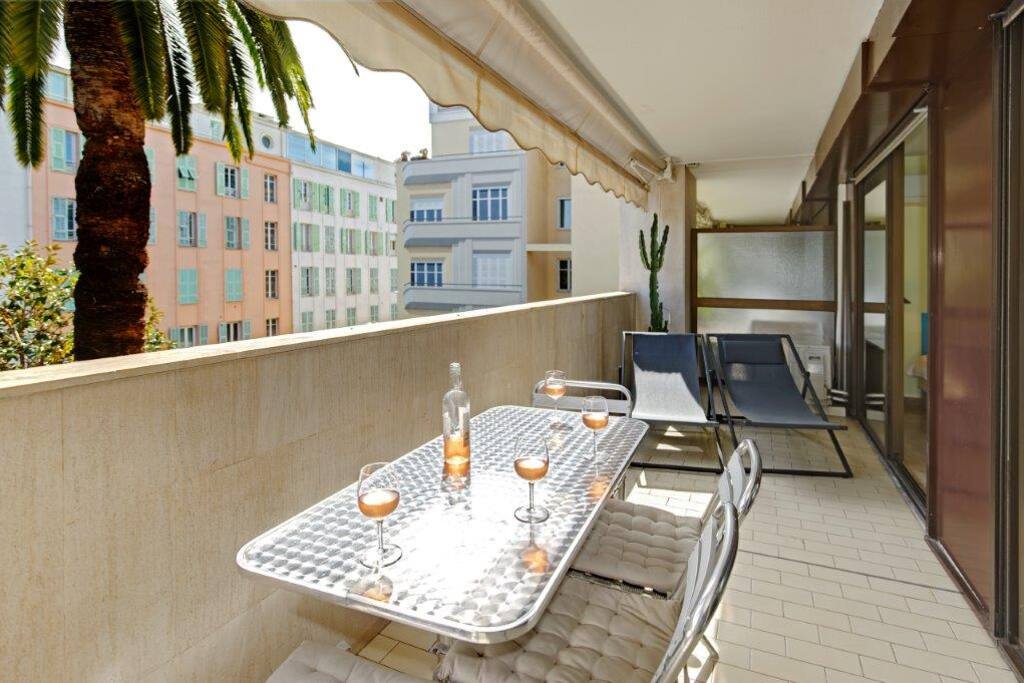 Terrace b