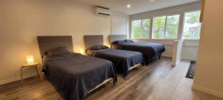 小木屋（ 1张标准双人床、2张单人床）