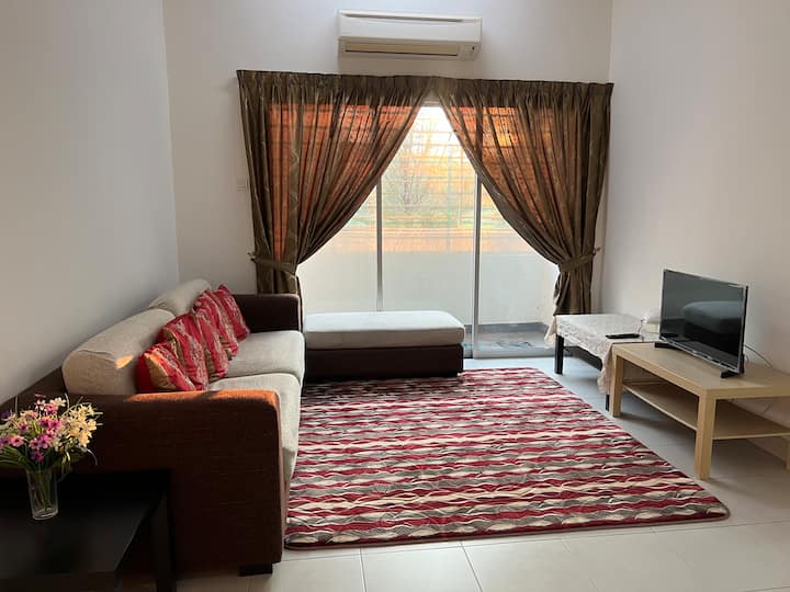 Apartment Nilai, F1Sepang, KLIA, PutrajayaDrDin Apartments for Rent