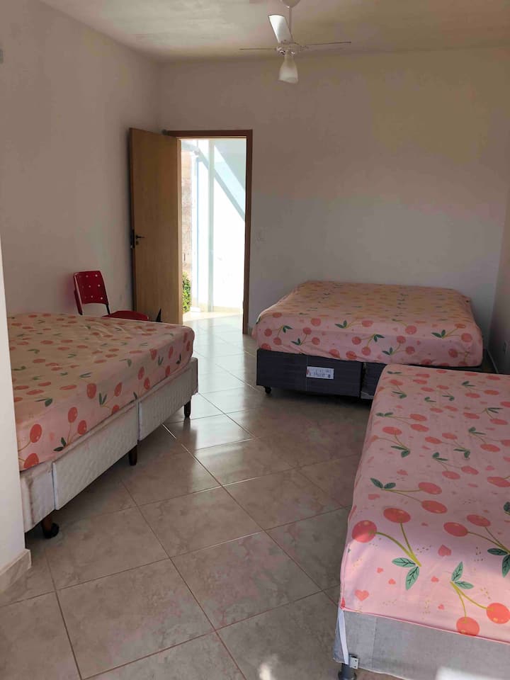 Suita 1: 1 krevat dopio, 1 krevat dopio, 1 krevat tek