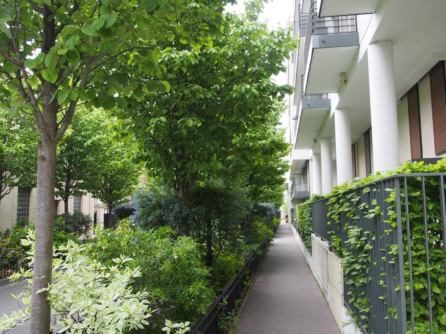 Trottoir rue du Cayla