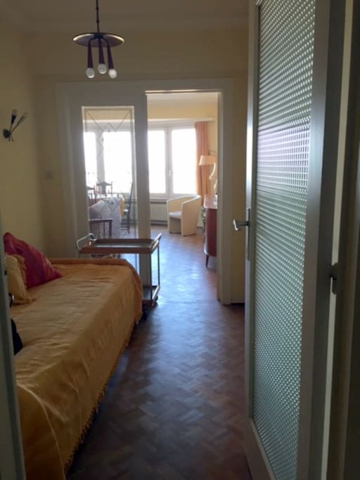 one bed room
