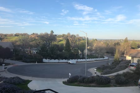 Downtown Wine Country Retreat