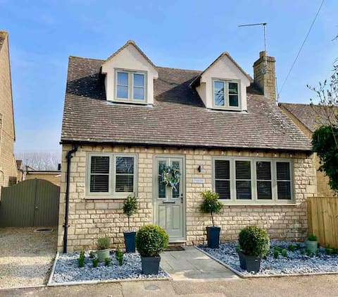 Lavender Lodge,  Bourton on the Water
