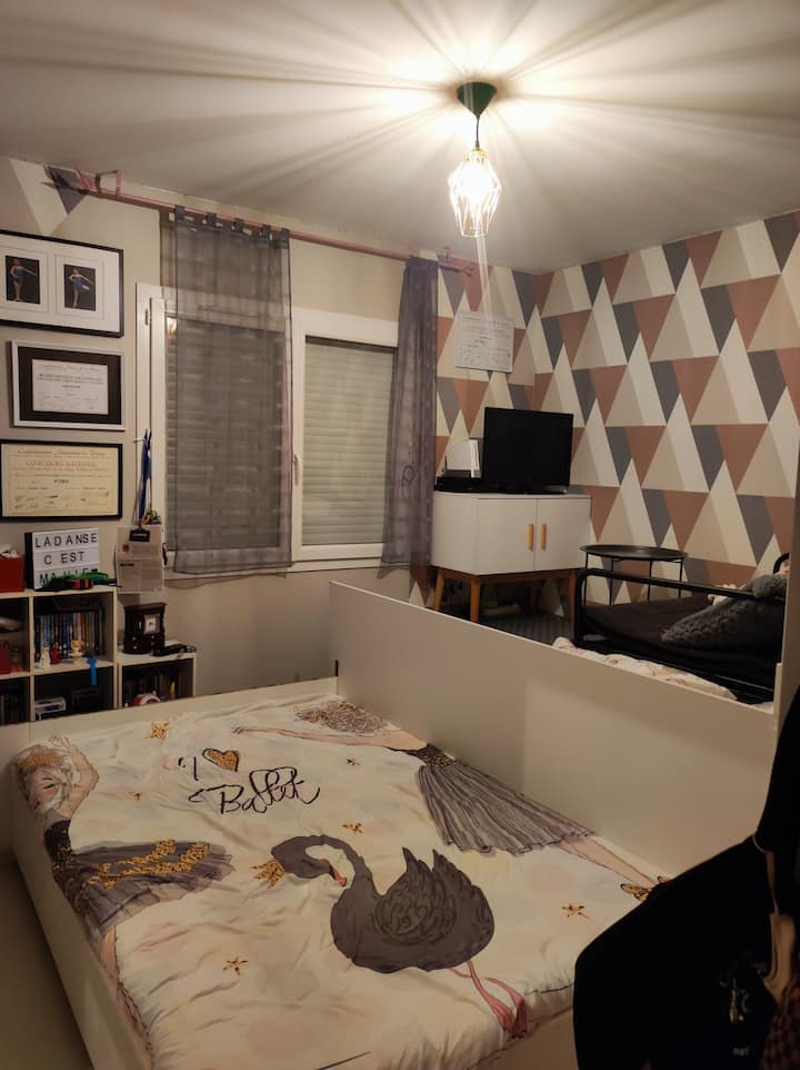 غرفة النوم 2