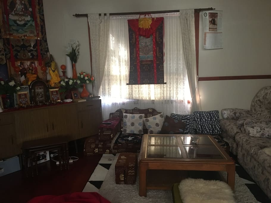 Lounge room.